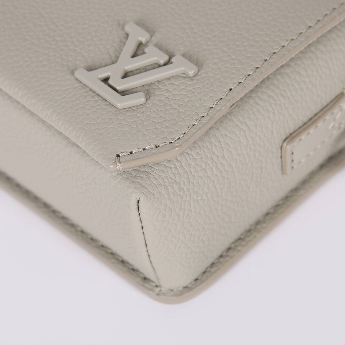 Louis Vuitton Fastline Wearable Wallet - Sage