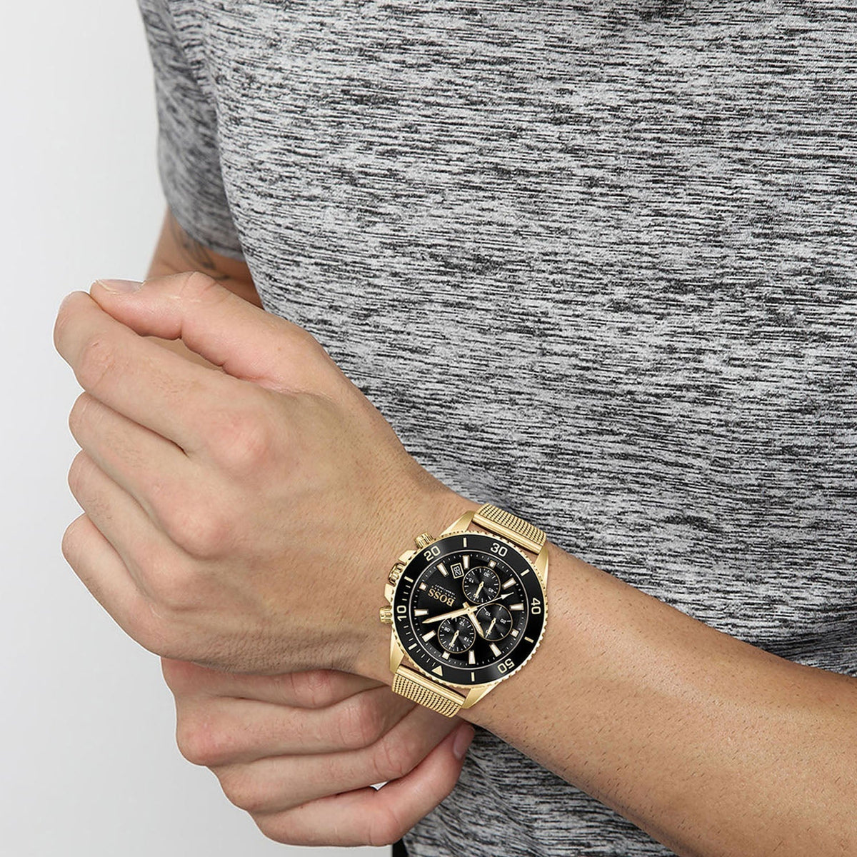 Hugo Boss Admiral Chronograph Black Dial Gold Mesh Bracelet Watch for Men - 1513906