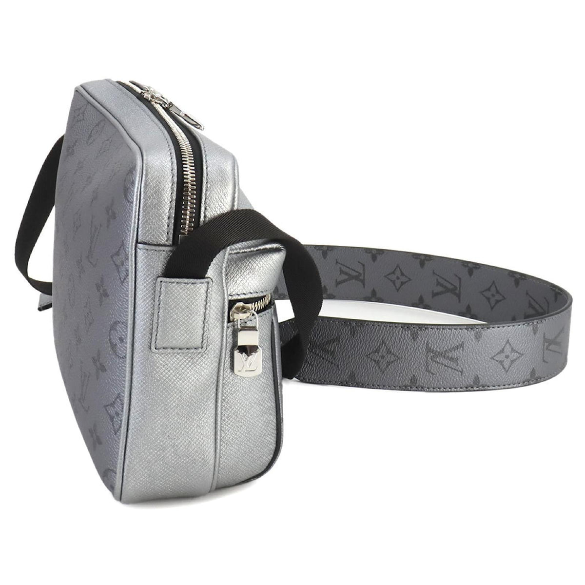 Louis Vuitton Taigarama Outdoor Messenger Shoulder Bag - Silver