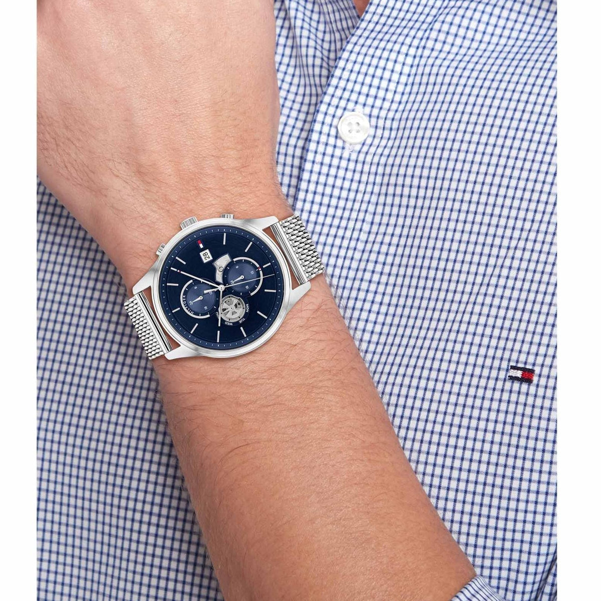 Tommy Hilfiger Weston Chronograph Blue Dial Silver Mesh Bracelet Watch For Men - 1710504