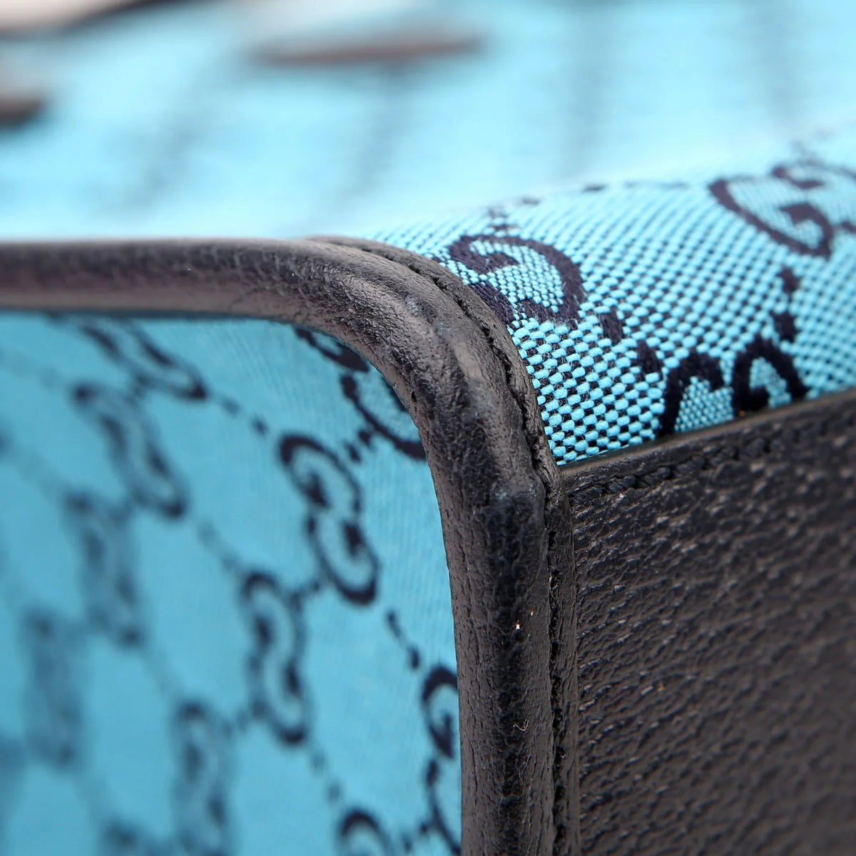 Gucci Calfskin Tote Bag – Blue