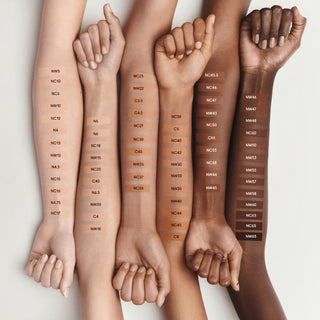 MAC Studio Sculpt SPF 15 Foundation - NC 30