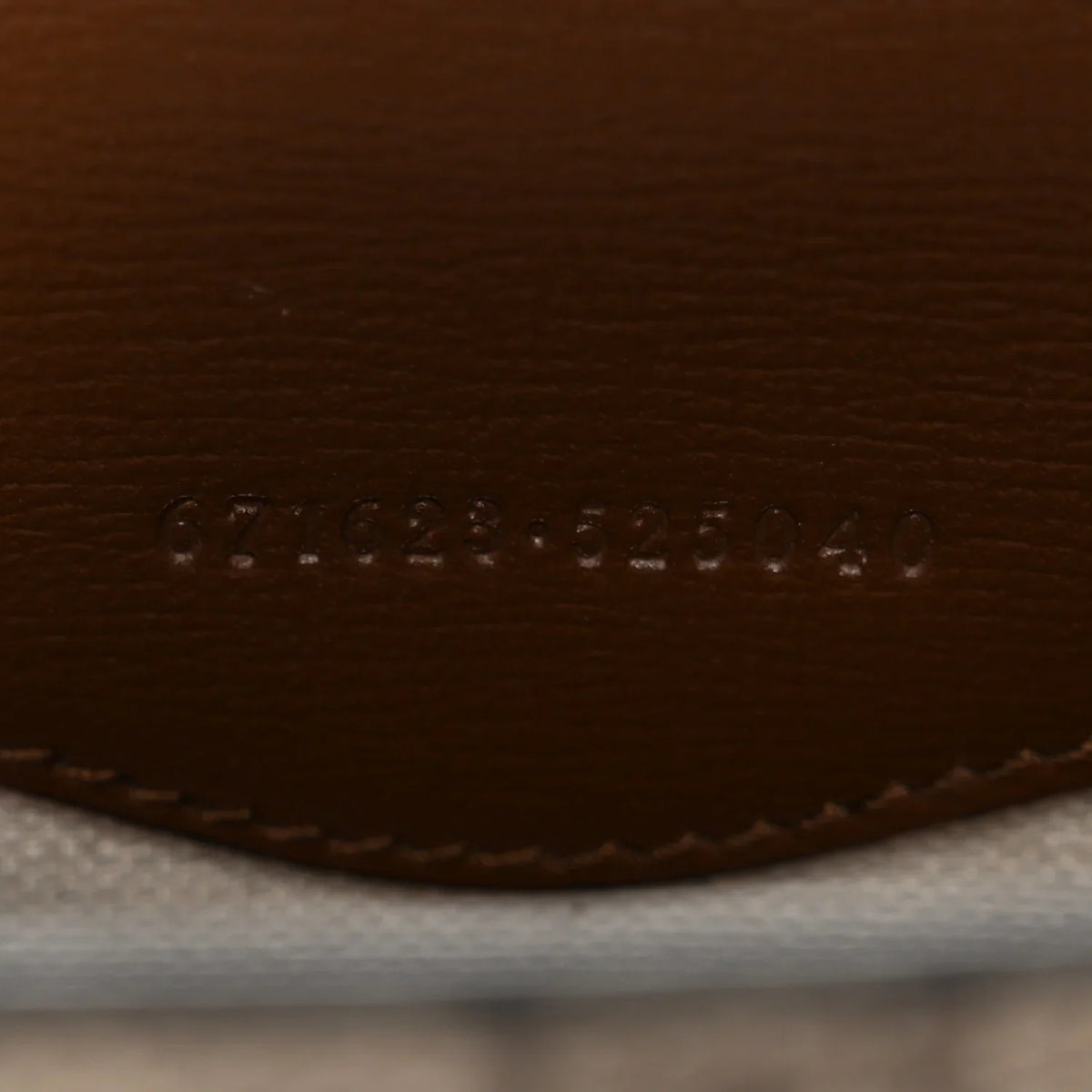 Gucci GG Shopping Bag – Beige