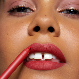 Huda Beauty 2.0 Automatic Matte Lip Pencil - Universal Red