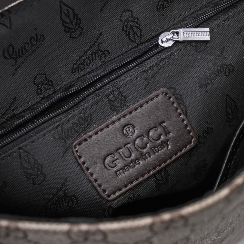 Gucci Messenger Bag – Beige