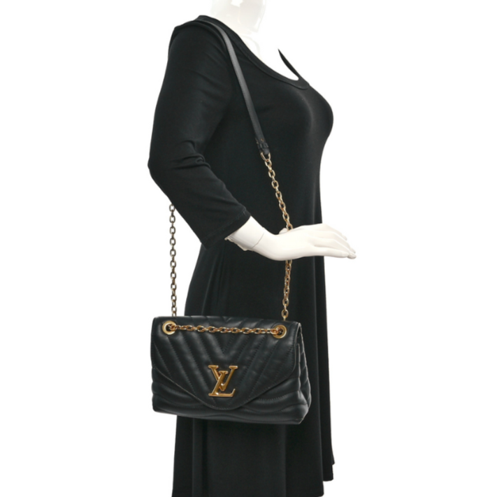 Louis Vuitton New Wave Chain Bag MM - Black