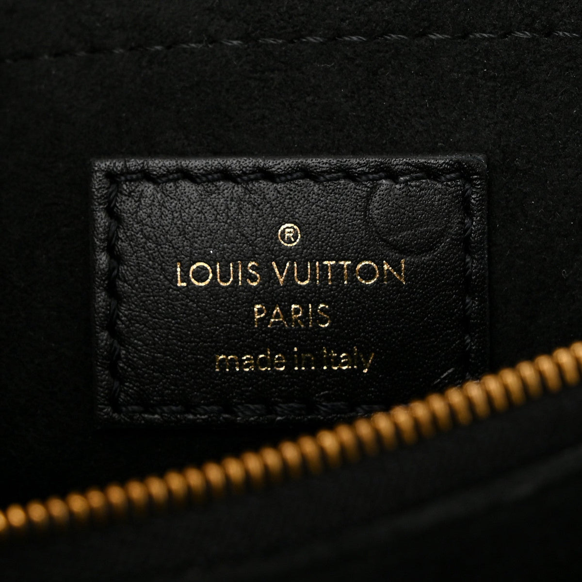 Louis Vuitton New Wave Chain Bag MM - Black