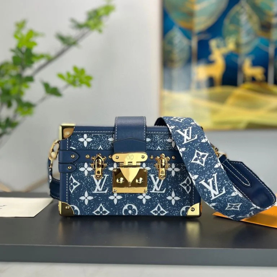 Louis Vuitton Petite Malle Handbag - Blue