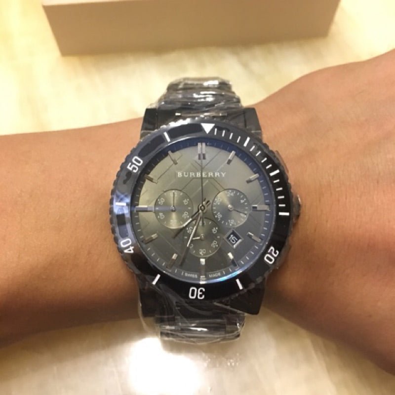 Burberry The City Grey Dial Gunmetal Grey Steel Strap Watch for Men - BU9381