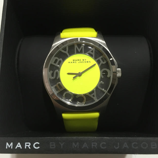Marc Jacobs Henry Skeleton Neon Yellow Dial Yellow Leather Strap Watch for Women - MBM1242