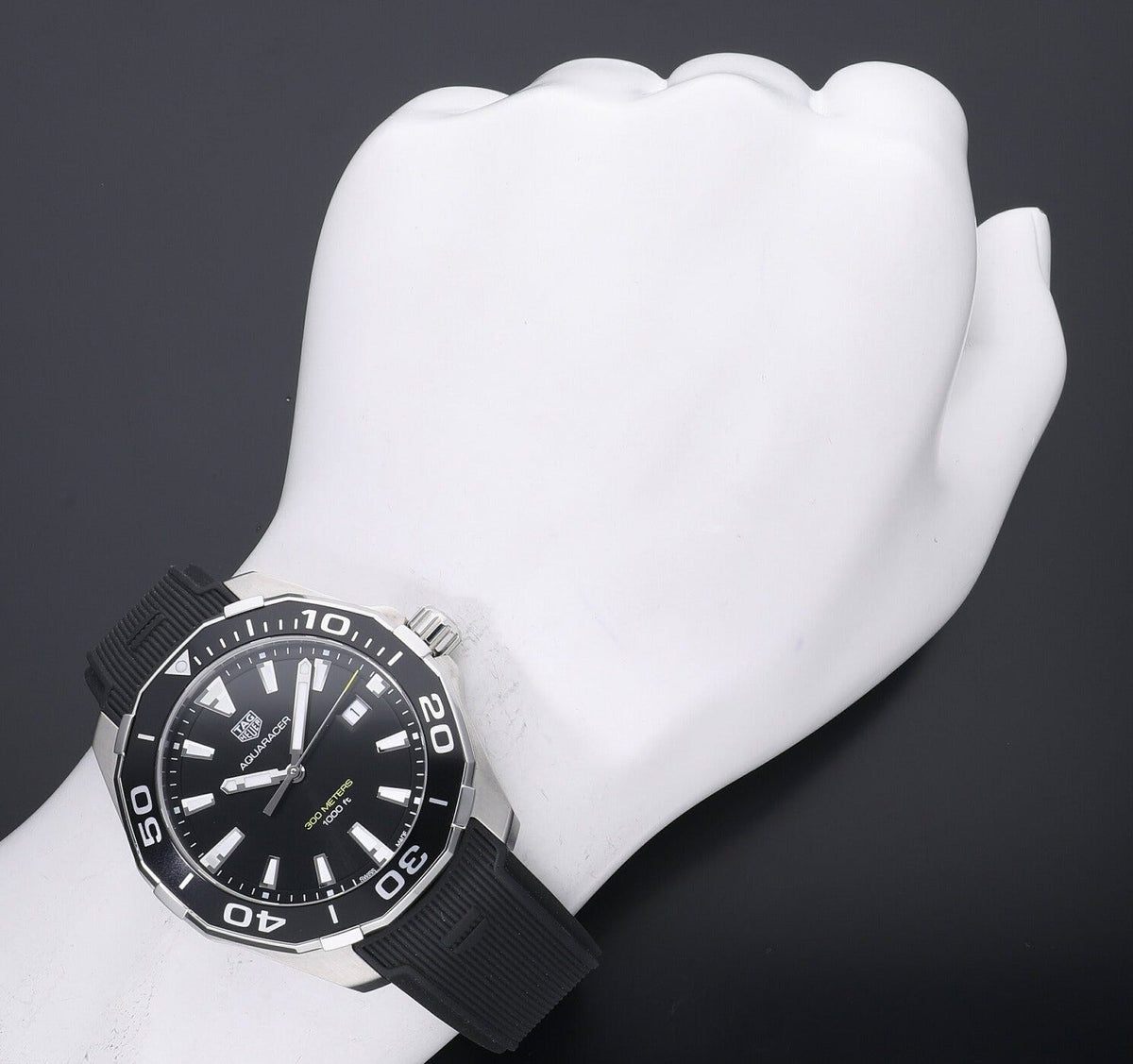 Tag Heuer Aquaracer 40mm Quartz Black Dial Black Rubber Strap Watch for Men -  WAY101A.FT6141