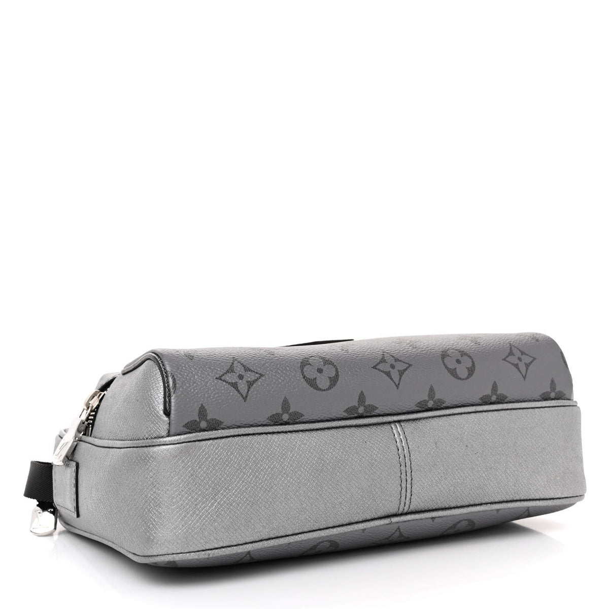 Louis Vuitton Taigarama Outdoor Messenger Shoulder Bag - Silver
