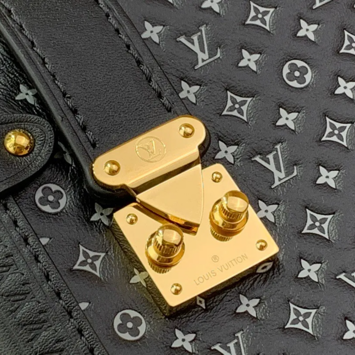 Louis Vuitton Side Trunk MM Handbag - Black