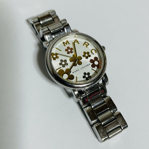 Marc Jacobs Classic White Dial Silver Steel Strap Watch for Women - MJ3581