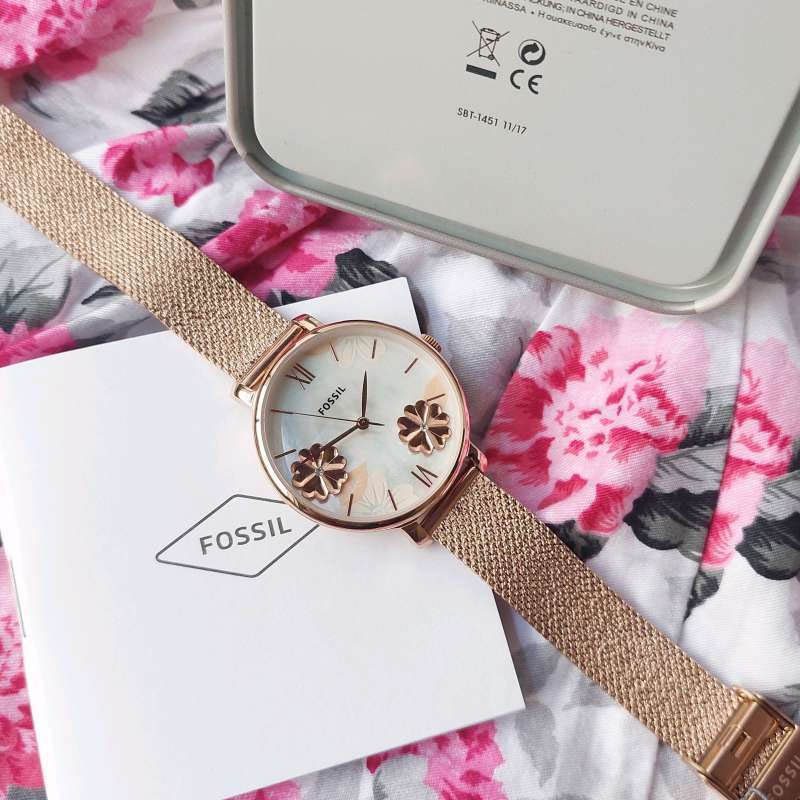 Fossil Jacqueline Three-Hand White Dial Rose Gold Mesh Bracelet Watch for Women - ES4534