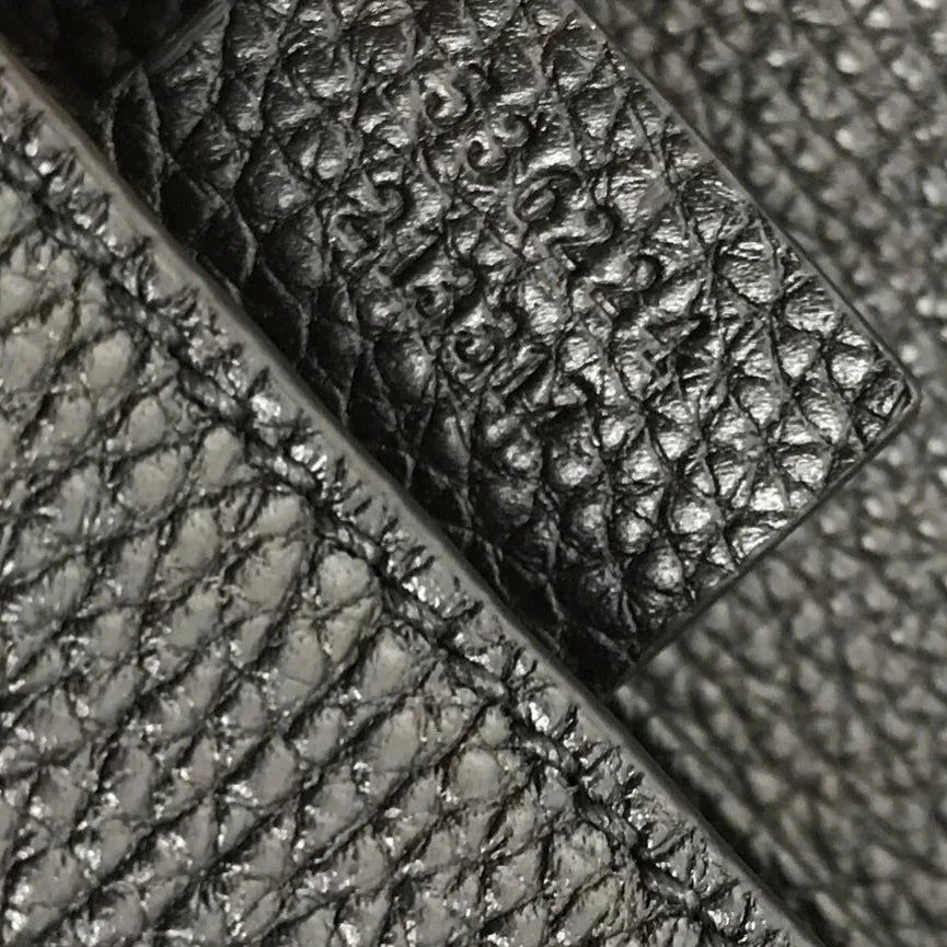 Gucci Pebbled Calfskin Soho Flap Bag – Black