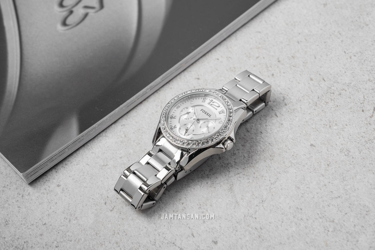 Fossil Riley Multifunction Silver Dial Silver Steel Strap Watch for Women - ES3202