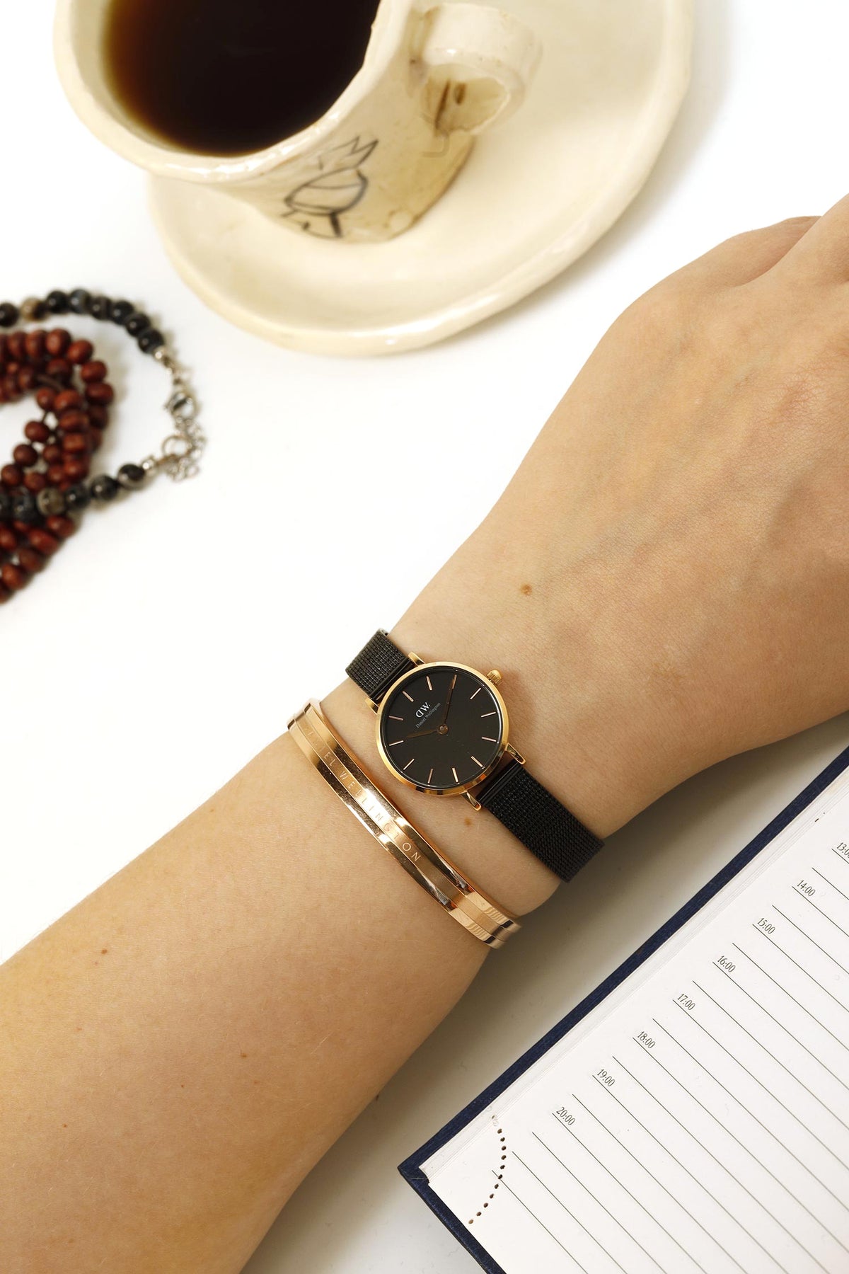 Daniel Wellington Classic Petite Pressed Ashfield Black Dial Black Mesh Bracelet Watch For Women - DW00100441
