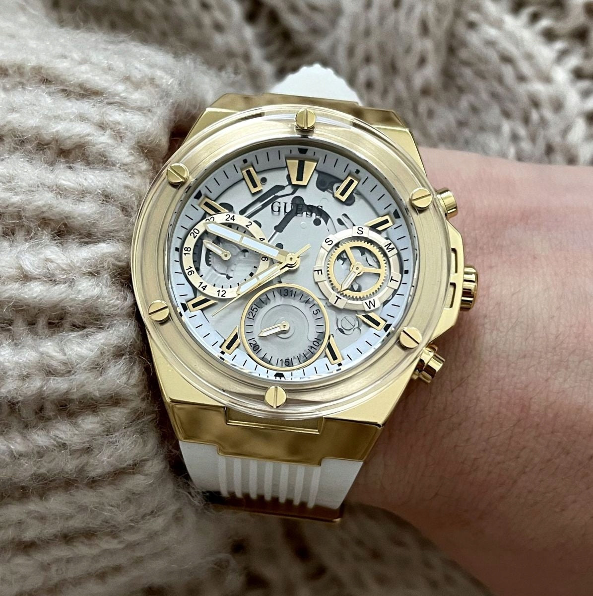 Guess Athena White Dial White Rubber Strap Watch for Women - GW0409L2