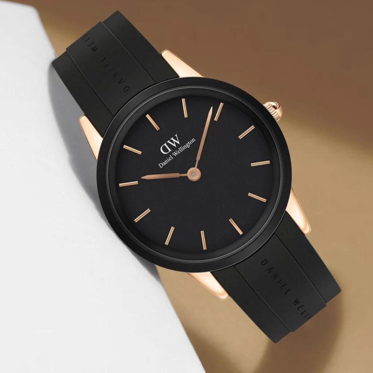 Daniel Wellington Iconic Motion Black Dial Black Rubber Strap Watch For Men - DW00100425
