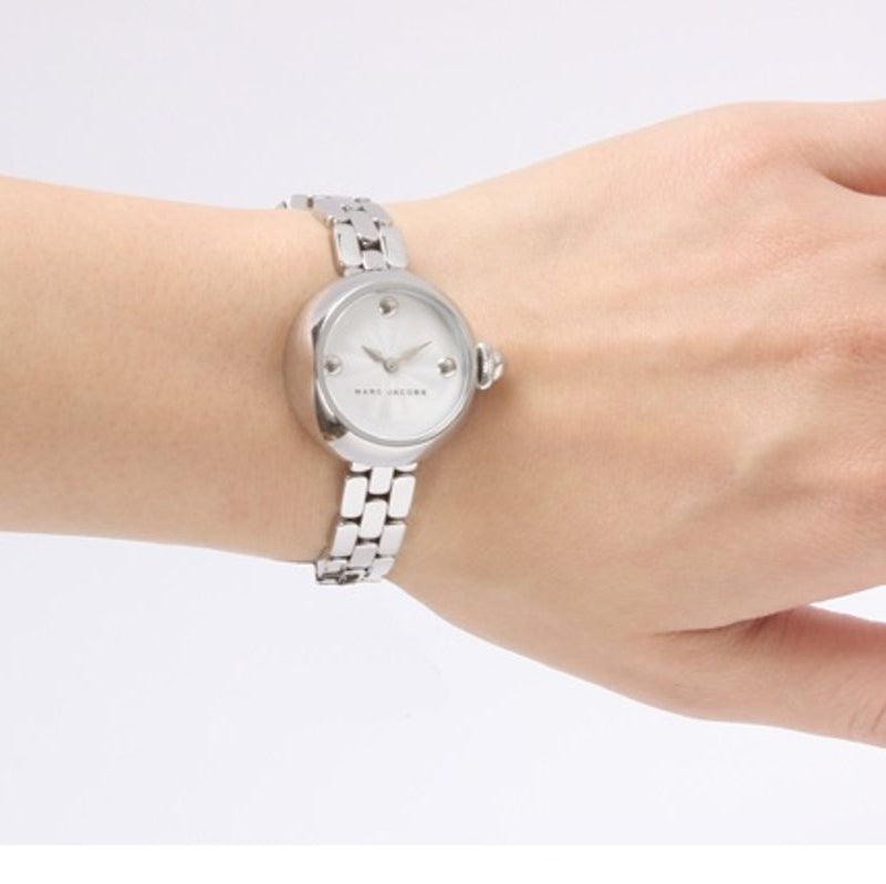 Marc Jacobs Courtney Silver Dial Silver Steel Strap Watch for Women - MJ3456