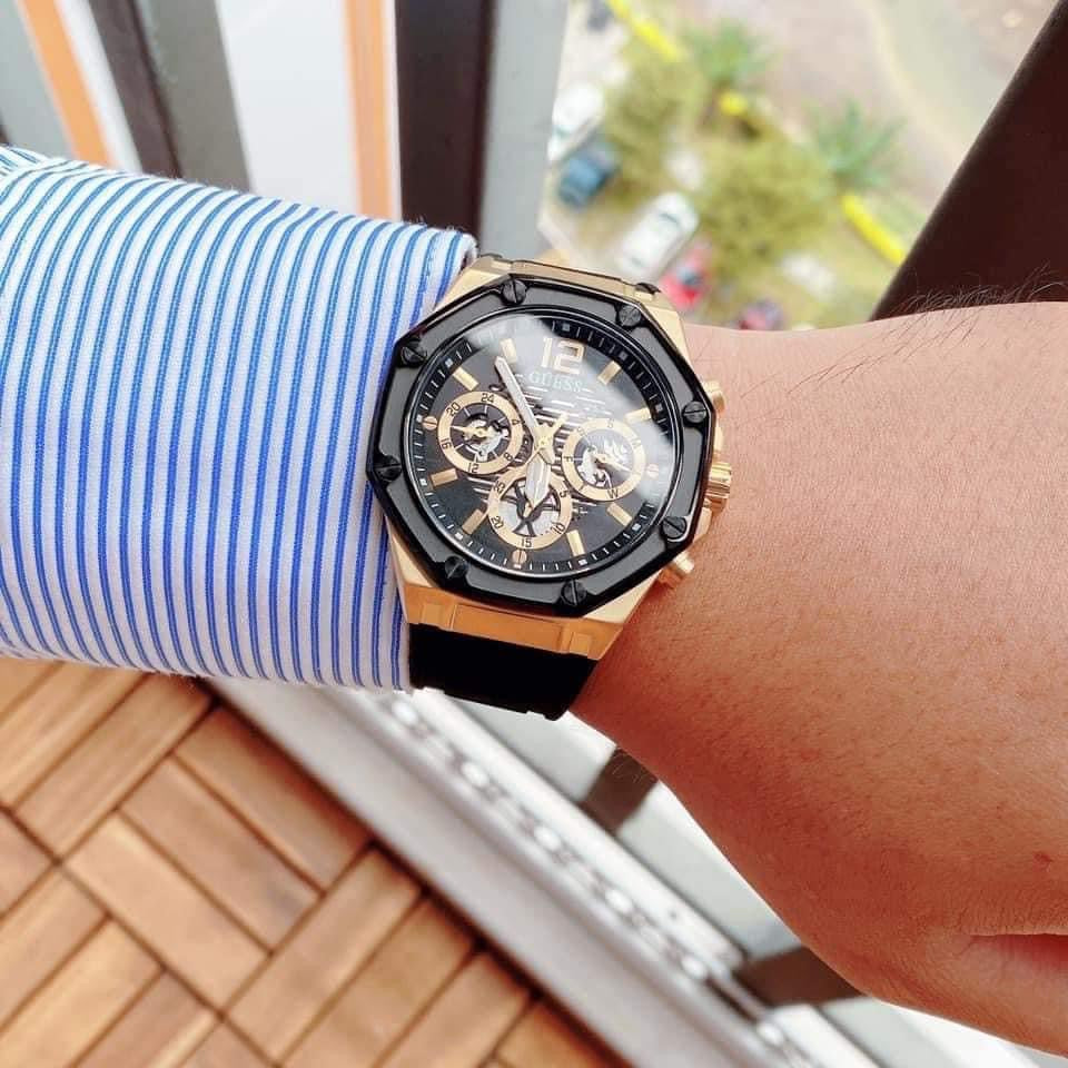 Guess Momentum Black Dial Black Rubber Strap Watch for Men - GW0263G1