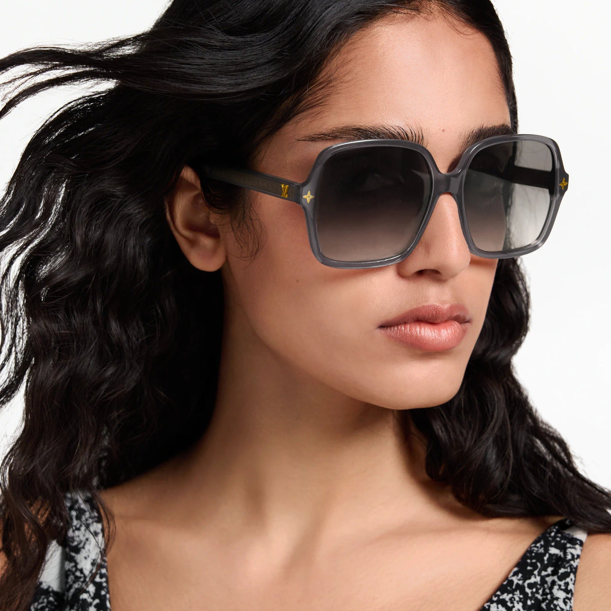 Louis Vuitton Women Square Frame Onyx Black Sunglasses