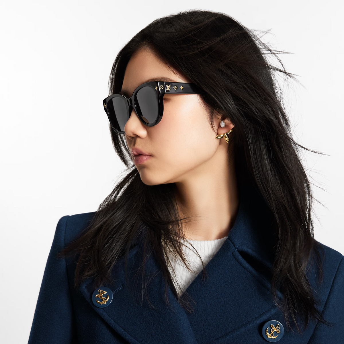 Louis Vuitton Women Round Frame Ash Black Sunglasses