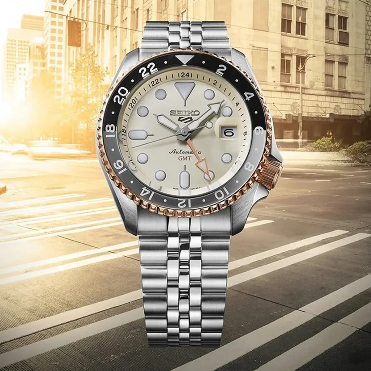Seiko 5 GMT Sport Asia Exclusive Limited Edition Off White Dial Silver Steel Strap Watch for Men - SSK046K1