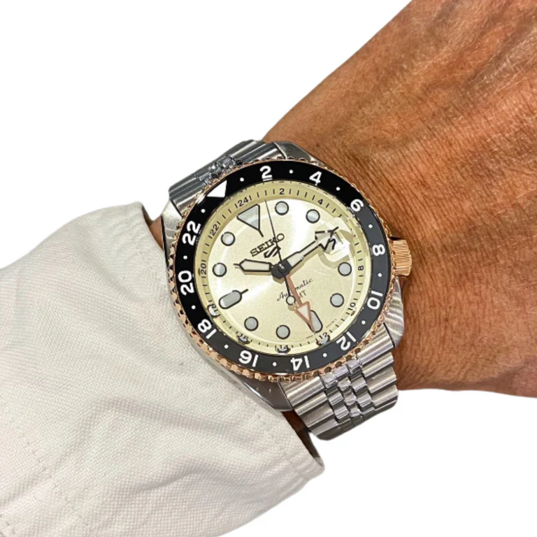 Seiko 5 GMT Sport Asia Exclusive Limited Edition Off White Dial Silver Steel Strap Watch for Men - SSK046K1