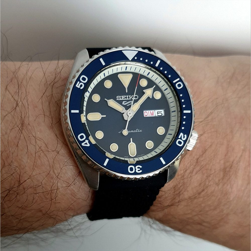 Seiko 5 Sports SKX Automatic Blue Dial Blue Silicone Strap Watch for Men - SRPD71K2