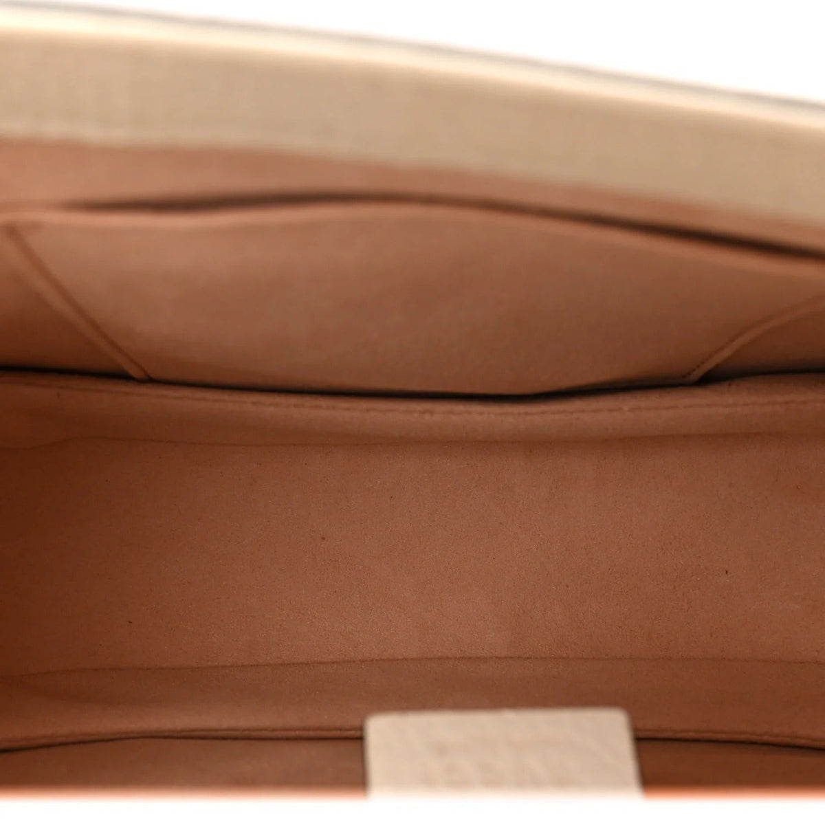 Gucci Textured Calfskin Ophidia Bag – Mystic White