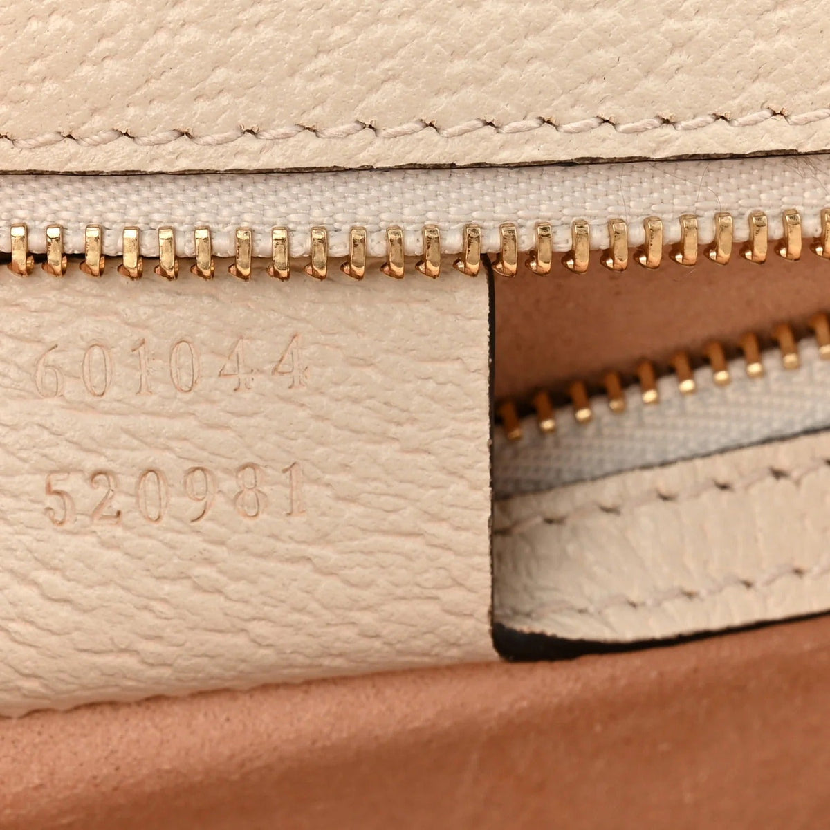 Gucci Textured Calfskin Ophidia Bag – Mystic White