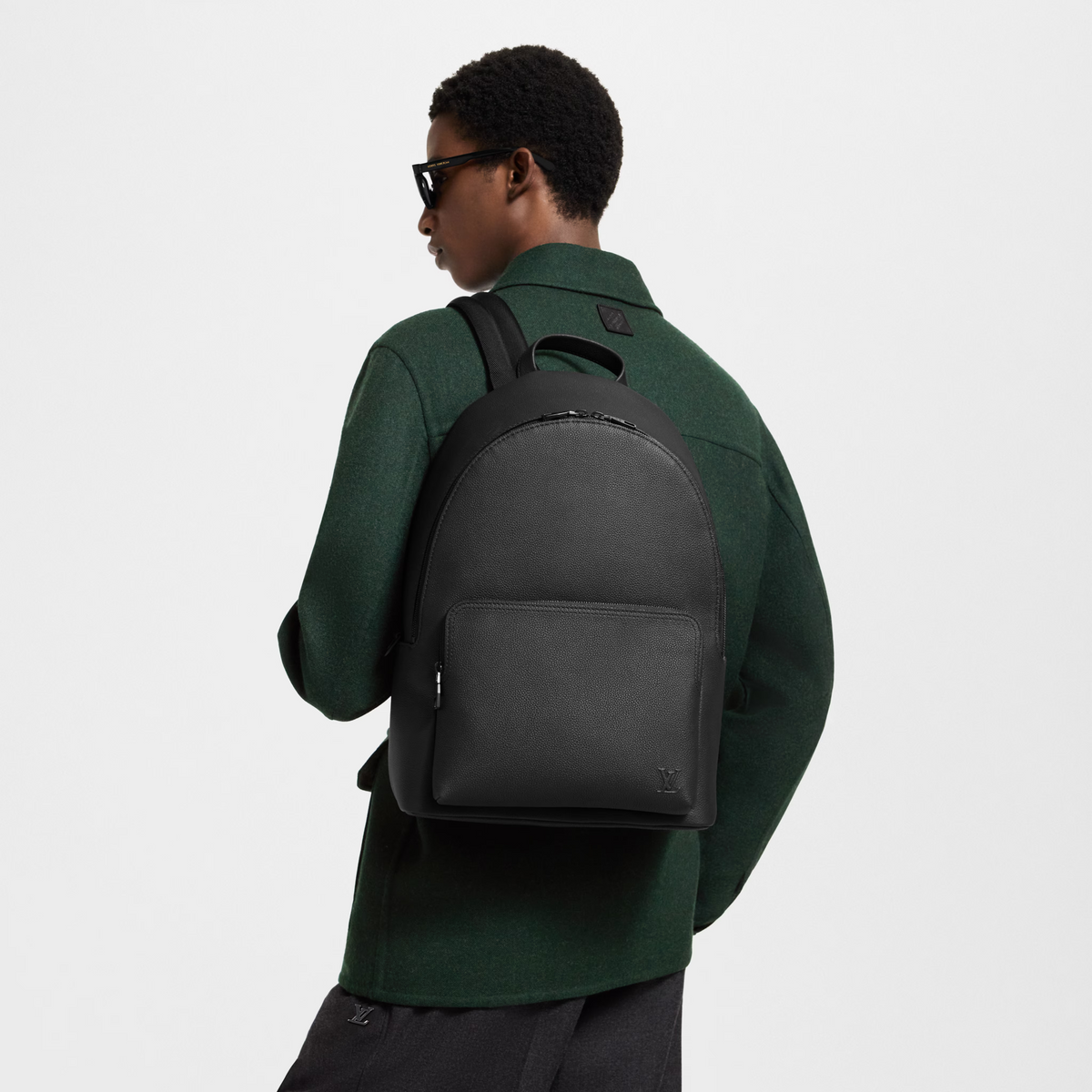 Louis Vuitton Waxy Calfskin Discovery Work Backpack – Black