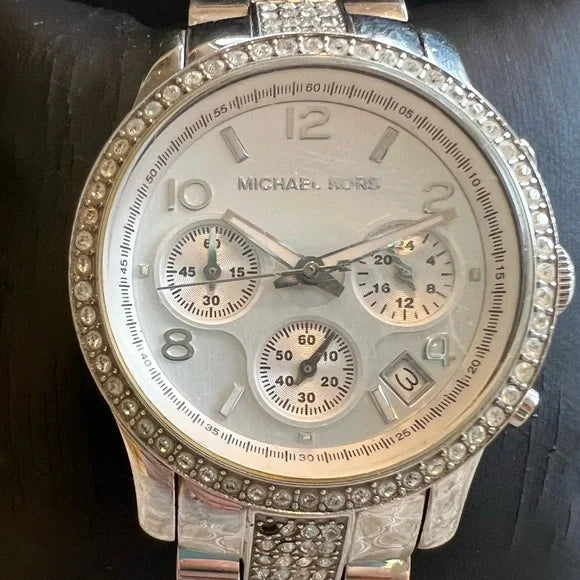 Michael Kors Bradshaw Silver Dial Silver Steel Strap Watch For Women - MK5108