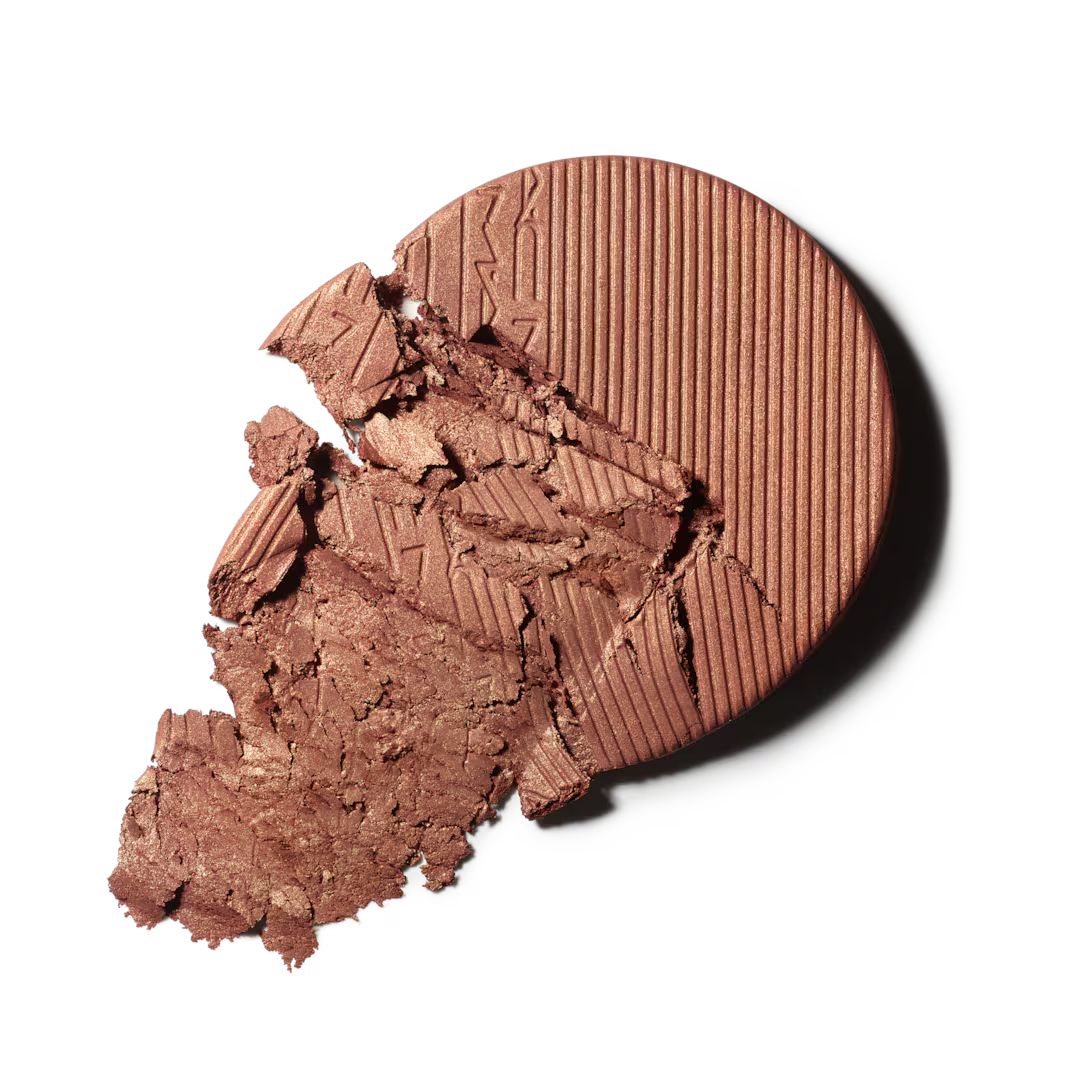 MAC Extra Dimension Skinfinish Highlighter - Glow With It