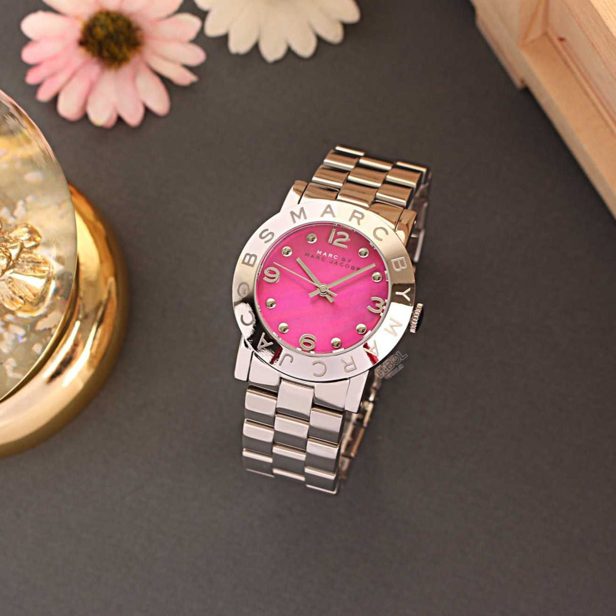 Marc Jacobs Amy Pink Dial Rose Gold Steel Strap Dial Watch for Women - MBM8625