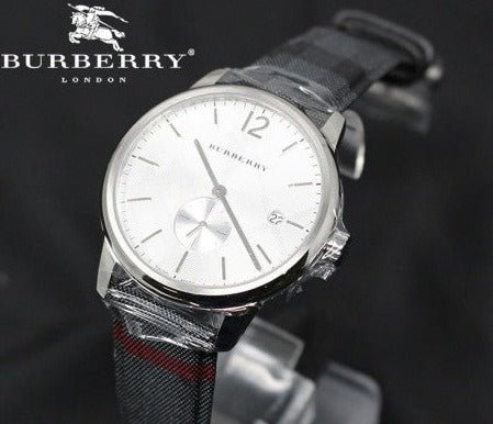 Burberry Classic Round Cream Dial Black Leather Strap Watch for Men - BU10008