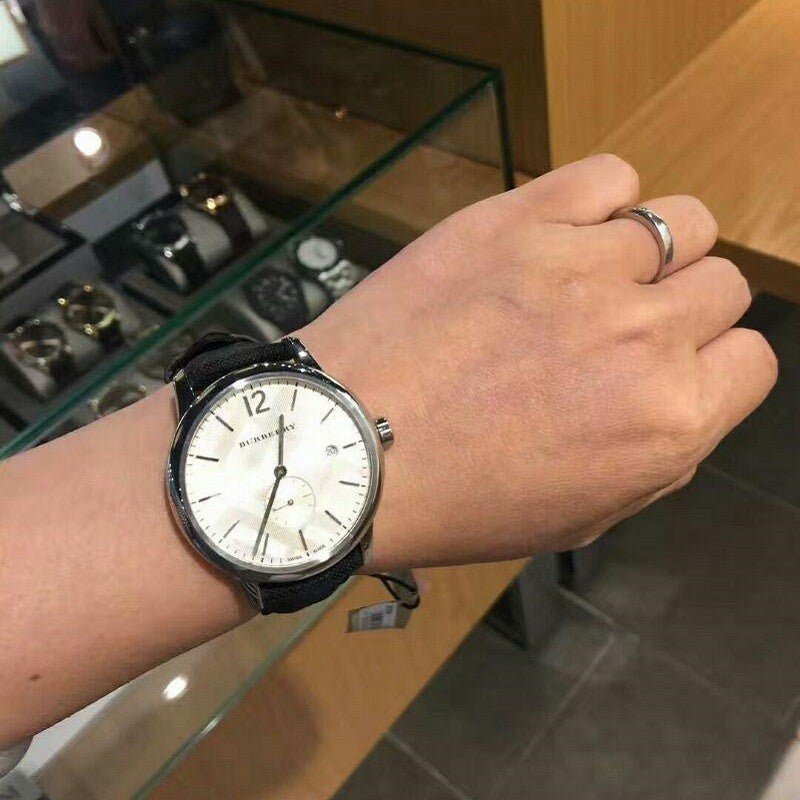 Burberry Classic Round Cream Dial Black Leather Strap Watch for Men - BU10008