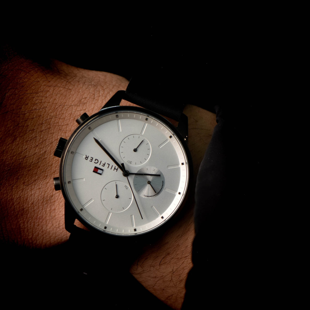 Tommy Hilfiger Lexor Silver Dial Black Leather Strap Watch For Men - 1791489