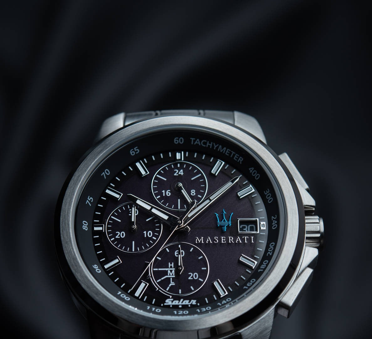 Maserati Successo Solar Edition Black Dial Silver Steel Strap Watch For Men - R8873645003