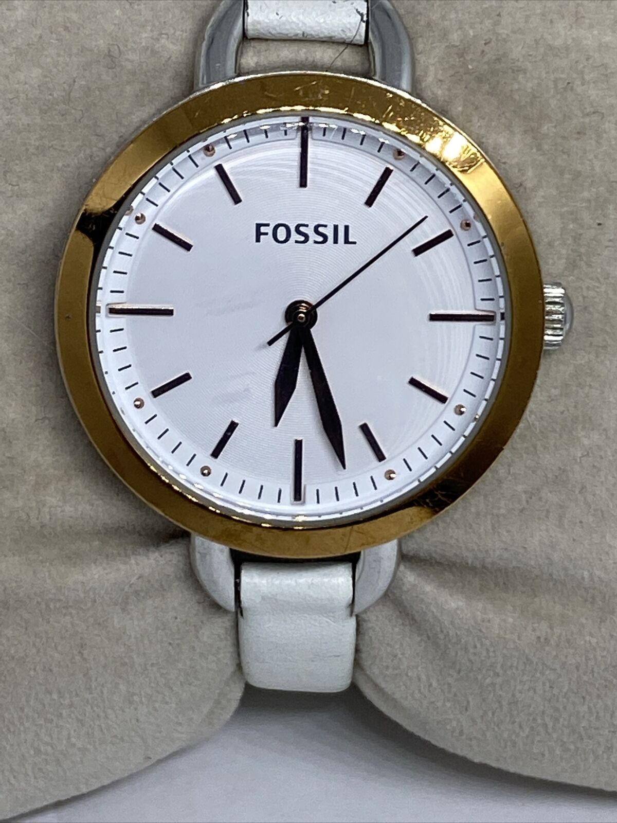 Fossil Classic Minute White Dial White Leather Strap Watch for Women - BQ3328