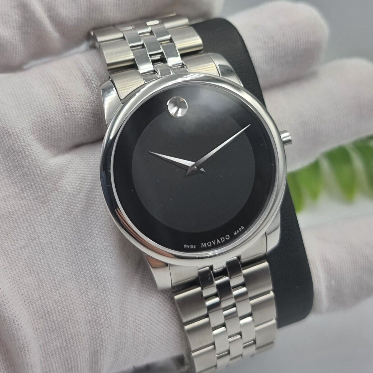 Movado Museum Classic Black Dial Silver Steel Strap Watch For Men - 606504