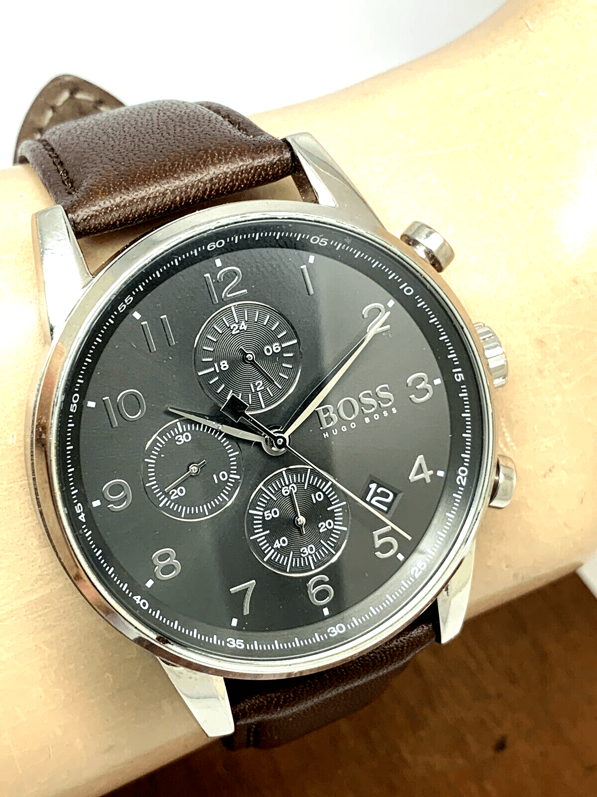 Hugo Boss Navigator Chronograph Grey Dial Brown Leather Strap Watch for Men - 1513494